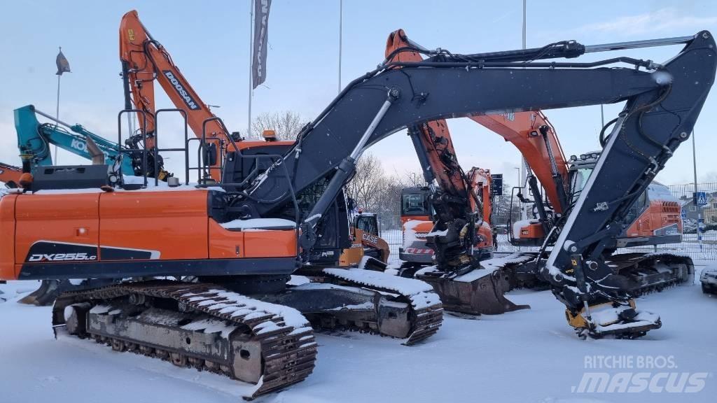 Doosan DX 255 LC-5 Rupsgraafmachines