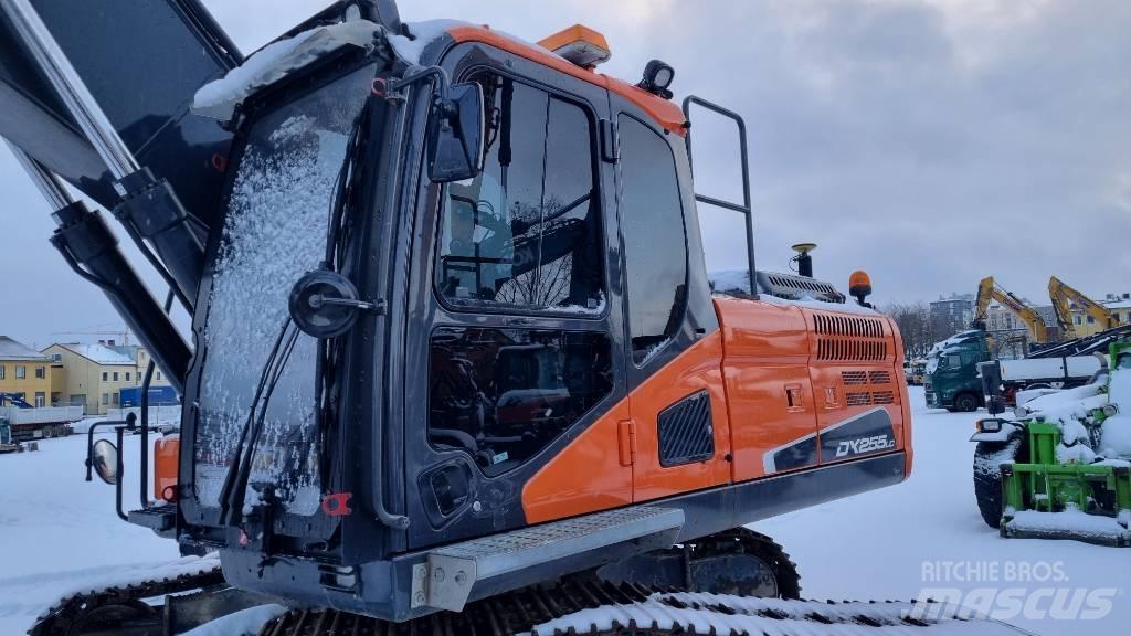 Doosan DX 255 LC-5 Rupsgraafmachines