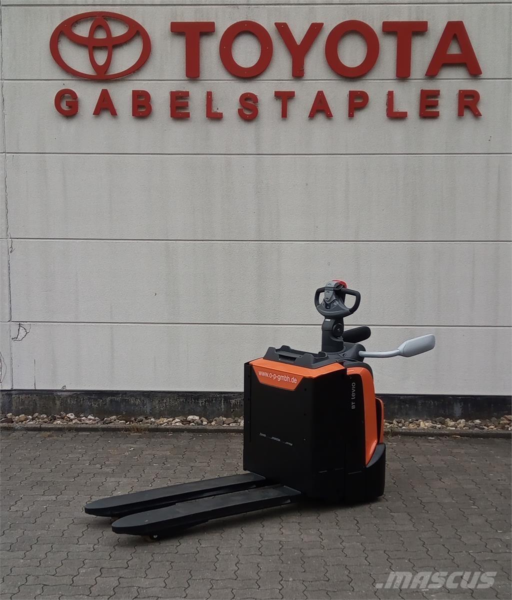 Toyota LPE200 Meeloop stapelaar