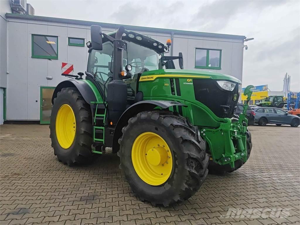 John Deere 6R 250 Tractoren