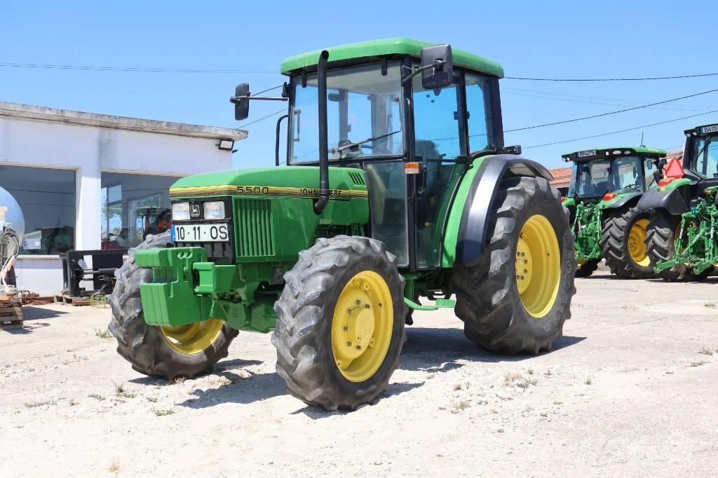 John Deere 5500 STD Tractoren