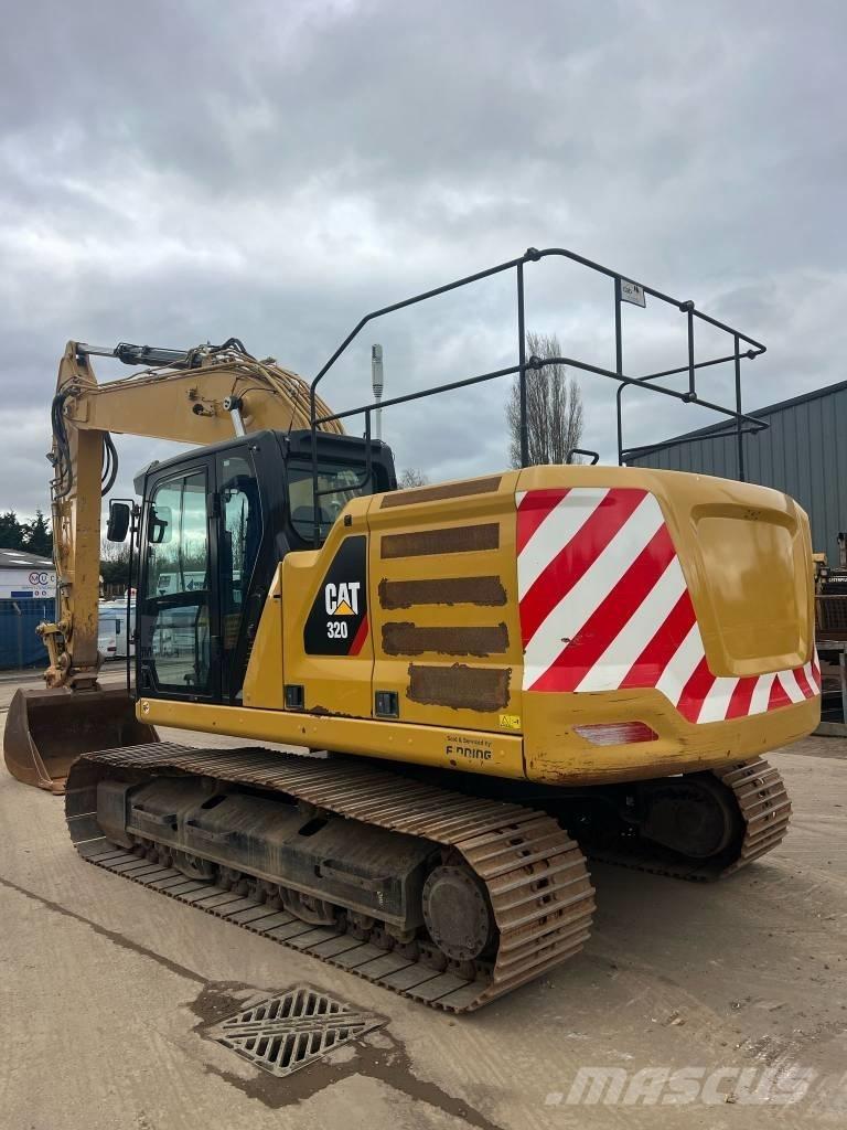 CAT 320 Rupsgraafmachines