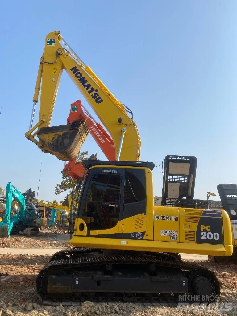 Komatsu PC 200-8 Rupsgraafmachines
