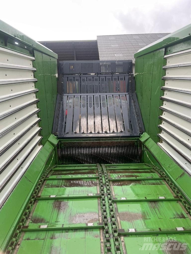 Krone ZX 560 GL Opraapwagens