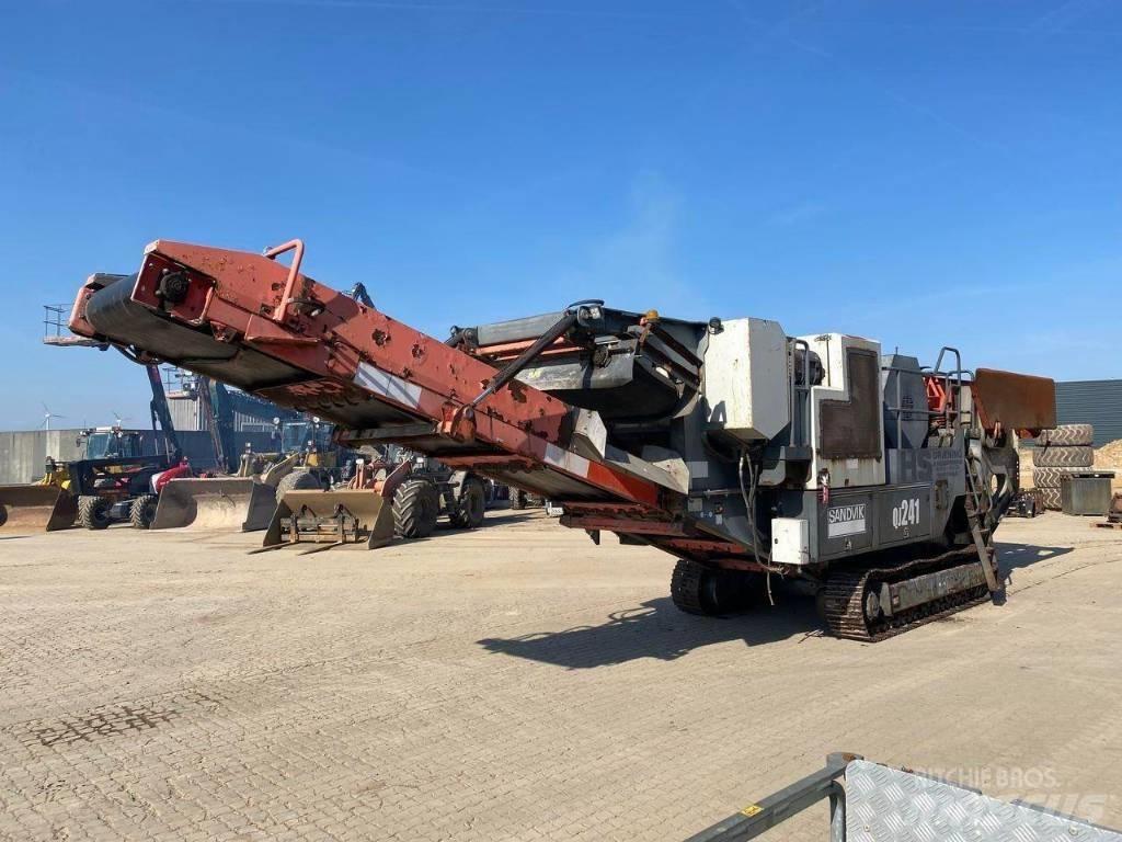 Sandvik QJ 241 Mobile crushers