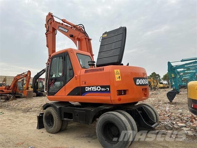 Doosan DH150W Wielgraafmachines