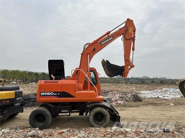 Doosan DH150W Wielgraafmachines