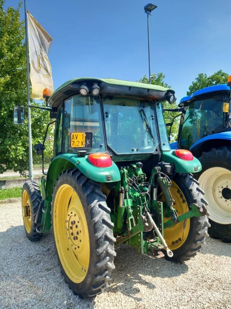 John Deere 5820 Tractoren