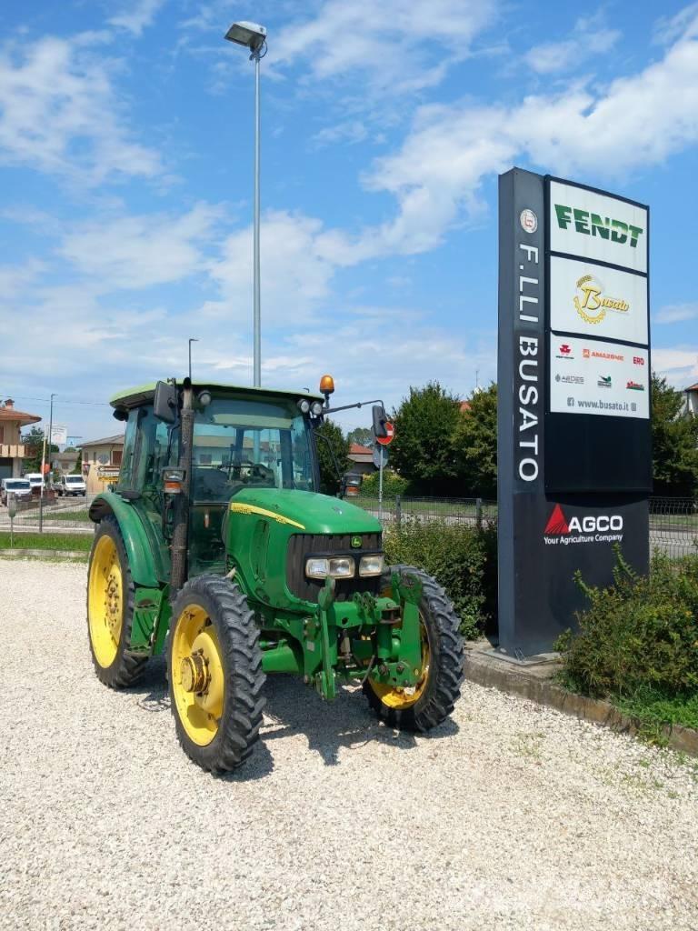 John Deere 5820 Tractoren