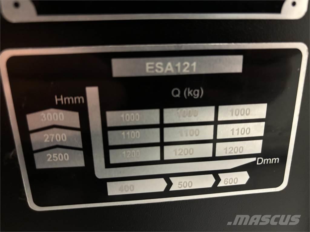 ESA 121 Meeloop stapelaar