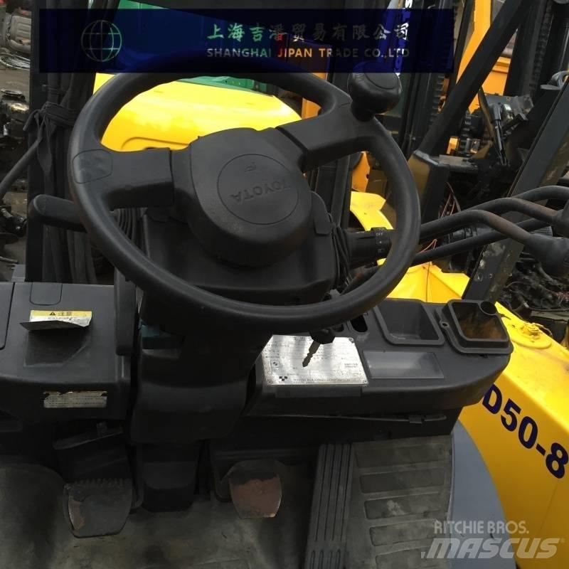 Toyota 8 FD 30 Diesel heftrucks