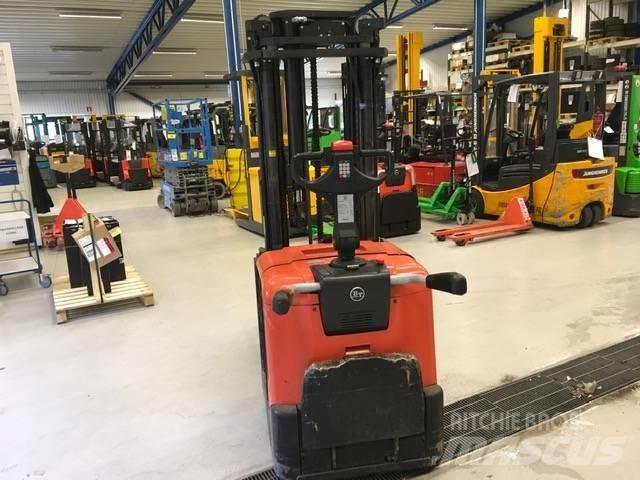BT SPE 160 L Meeloop stapelaar