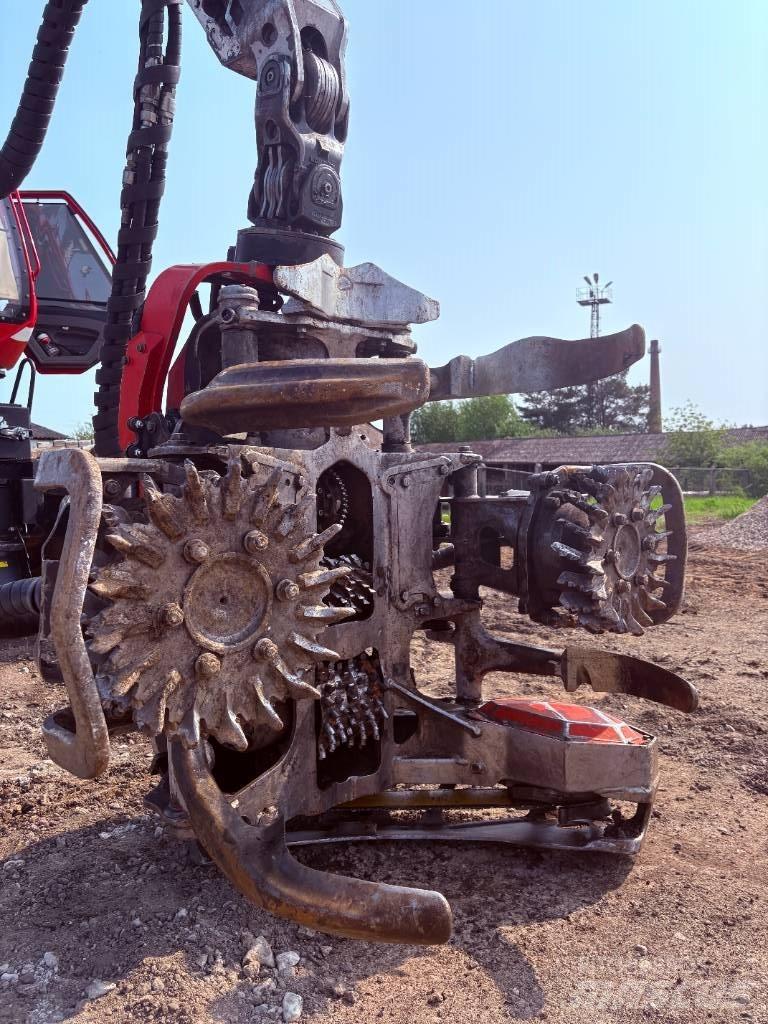 Komatsu 931XC Harvesters