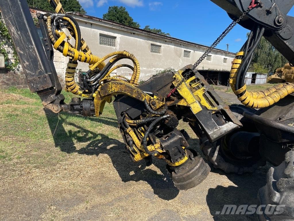  Johnne Deere 1270D Harvesters