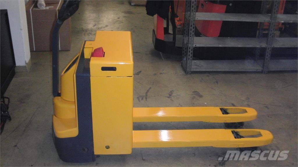 Jungheinrich ELE16 Meeloop stapelaar