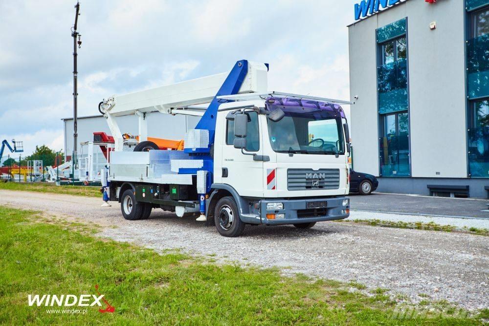 Wumag WT 300 Auto hoogwerkers