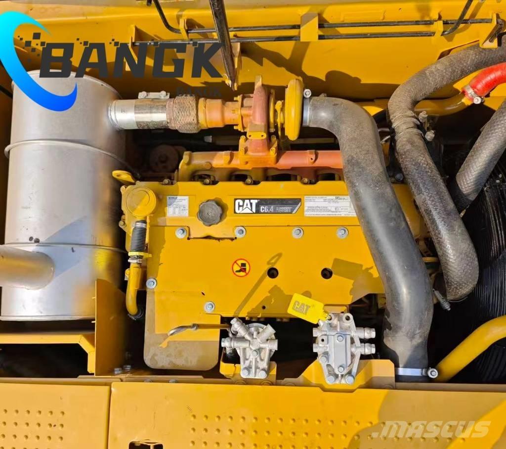 CAT 320 D Rupsgraafmachines