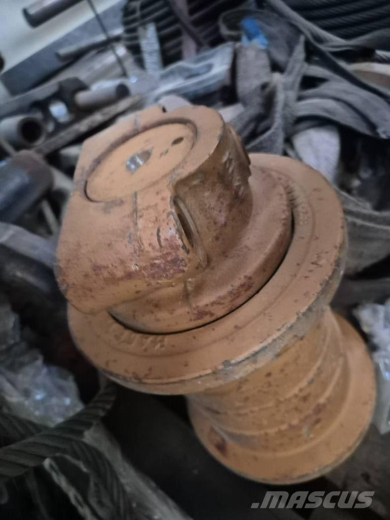 CAT D 6 Rupsbanden, kettingen en onderstel