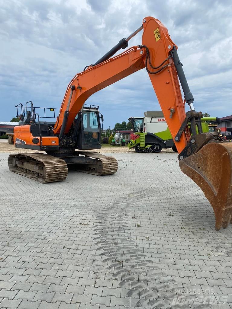 Doosan DX 225 LC Rupsgraafmachines