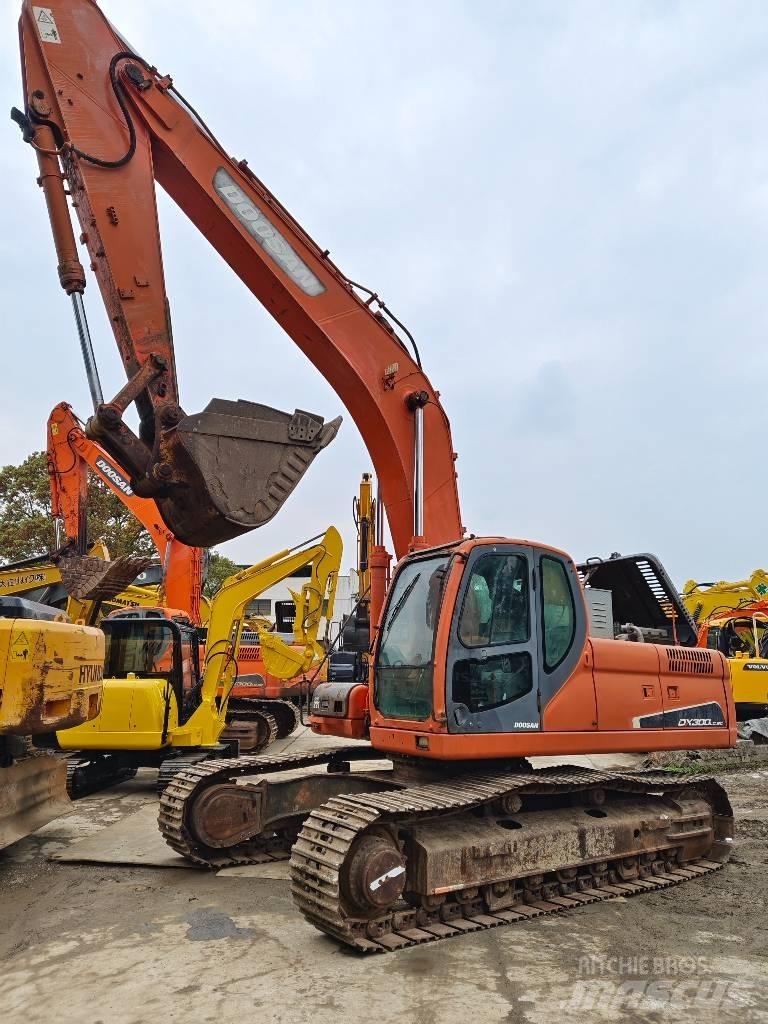 Doosan DX 300 LC Rupsgraafmachines