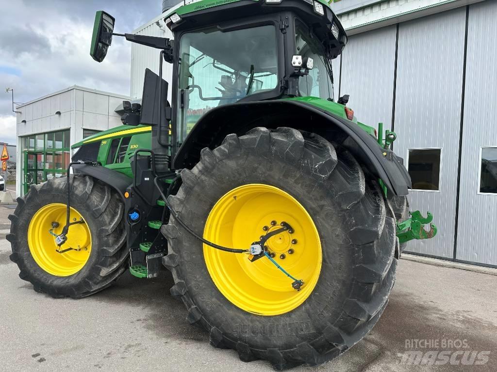 John Deere 7R 330 Tractoren