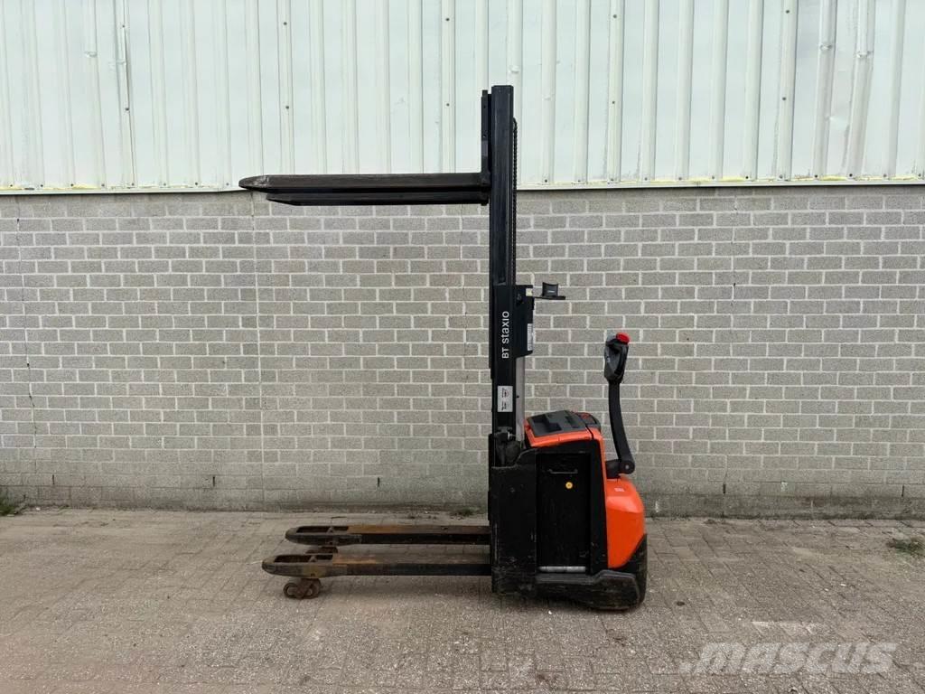 BT SWE200D Meeloop stapelaar