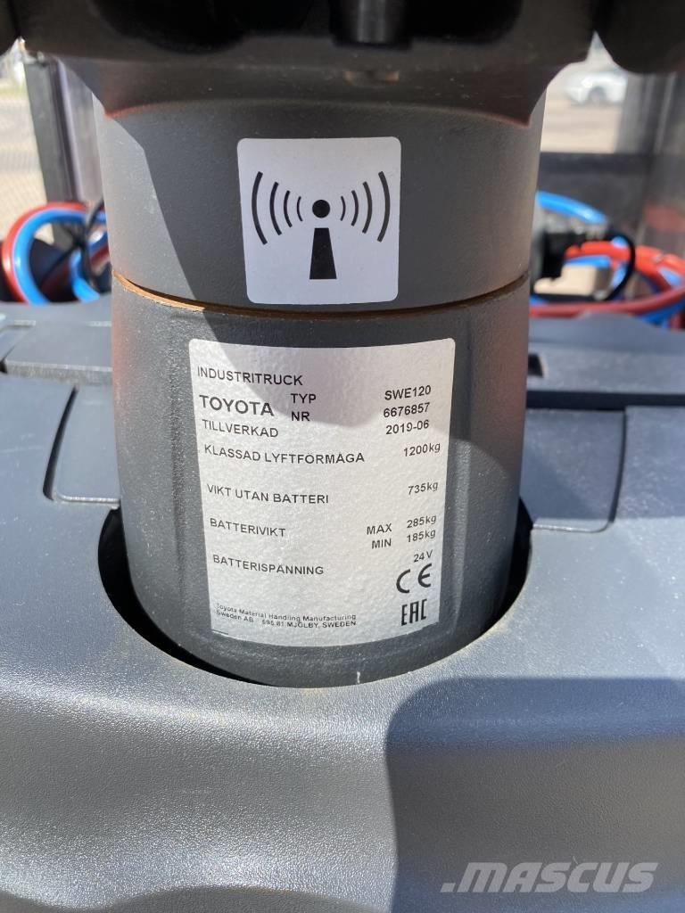 Toyota SWE 120 Meeloop stapelaar
