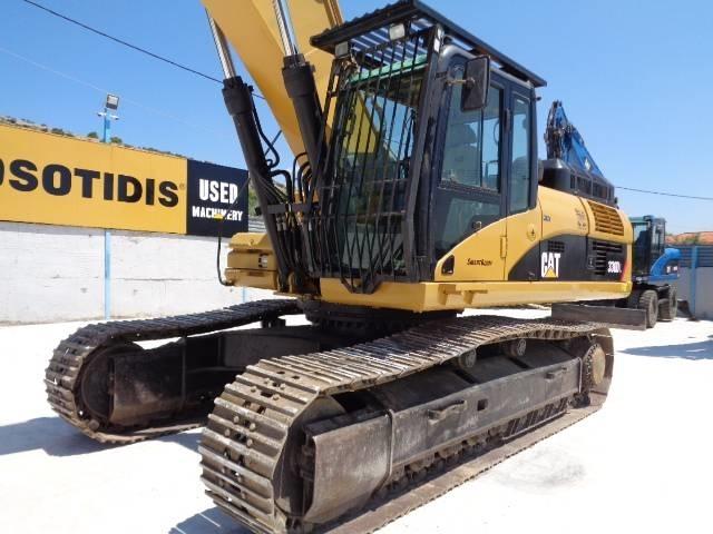 CAT 330 D L Rupsgraafmachines