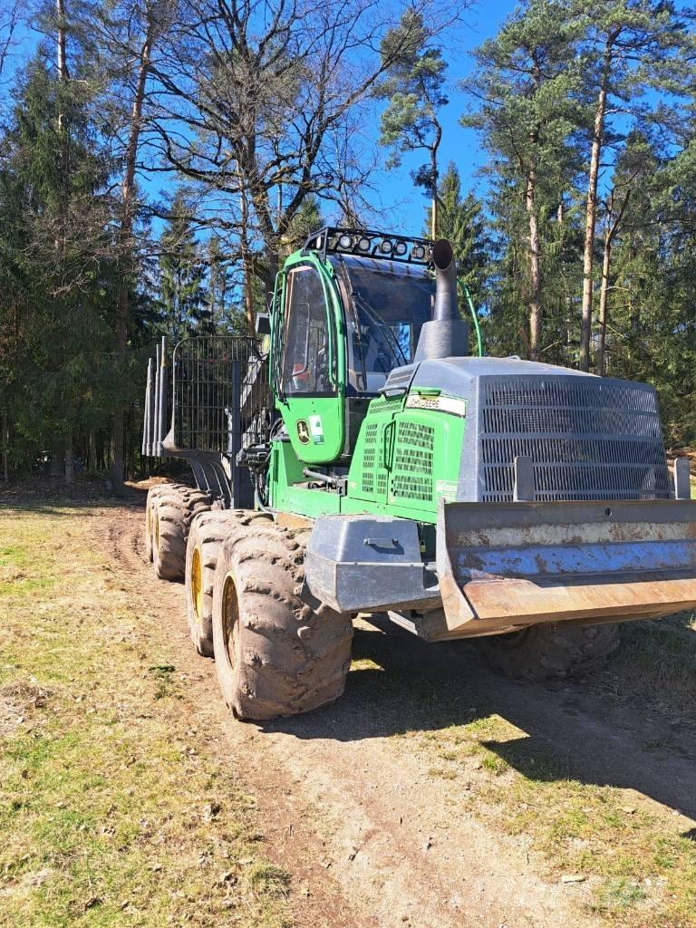 John Deere 1110 G Uitrijwagens