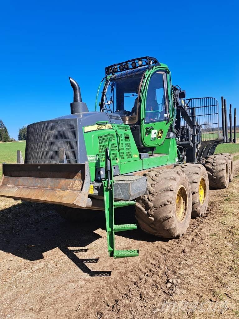 John Deere 1110 G Uitrijwagens