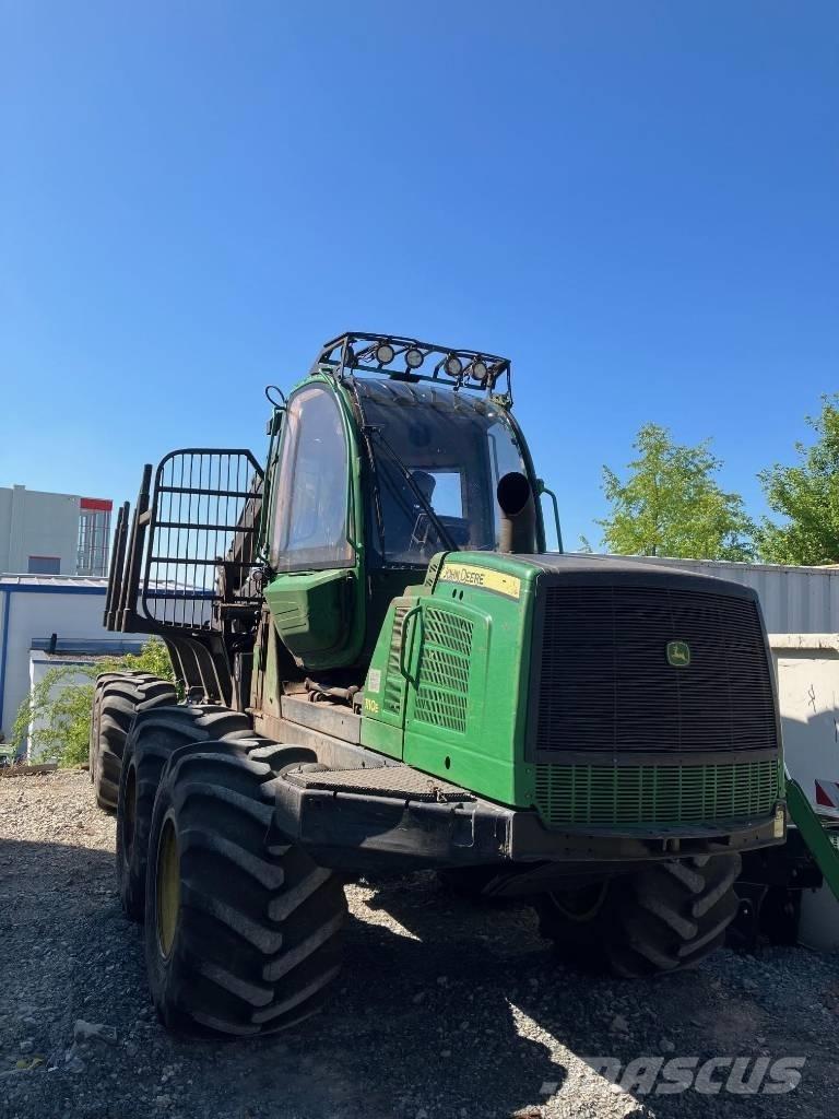 John Deere 1110 E Uitrijwagens
