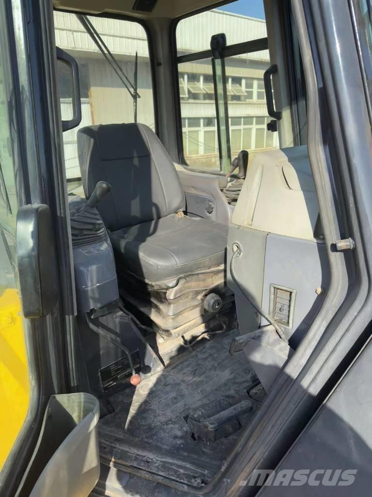 Komatsu D 85 EX-18 Rupsdozers