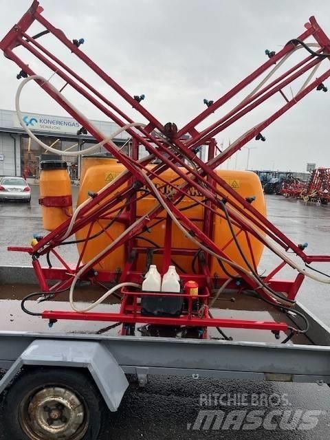 Junkkari 700/12 Gedragen spuitmachines