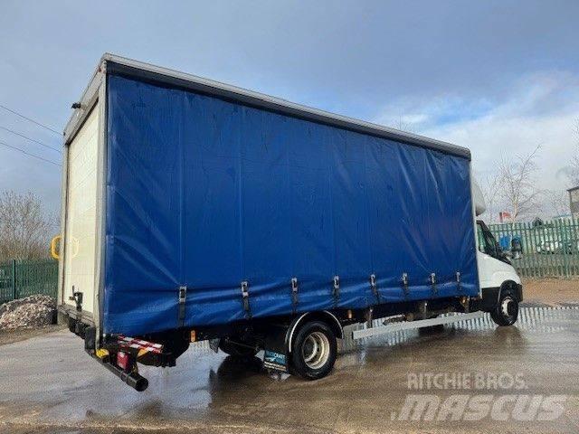 Iveco Daily 70-180 Schuifzeilopbouw