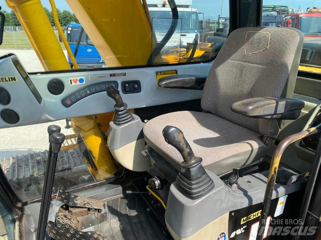 JCB JS 130 Rupsgraafmachines