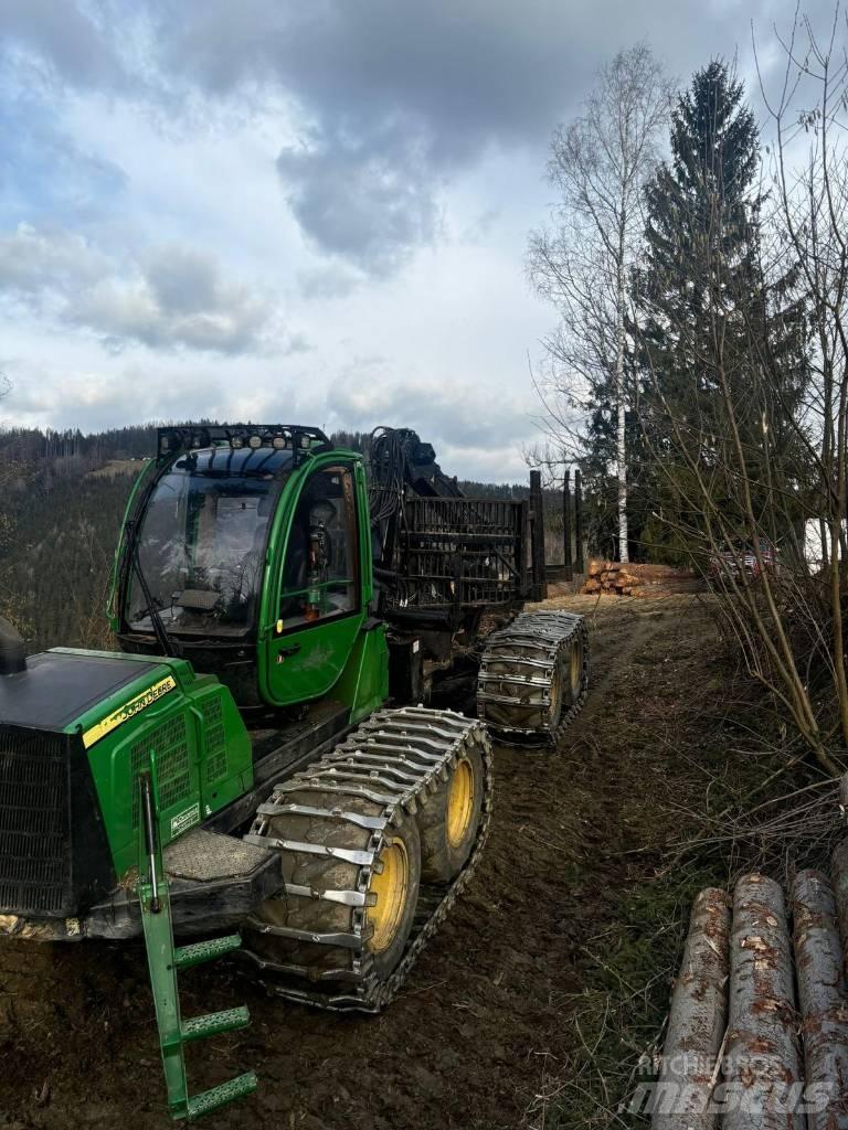 John Deere 1110 E Uitrijwagens