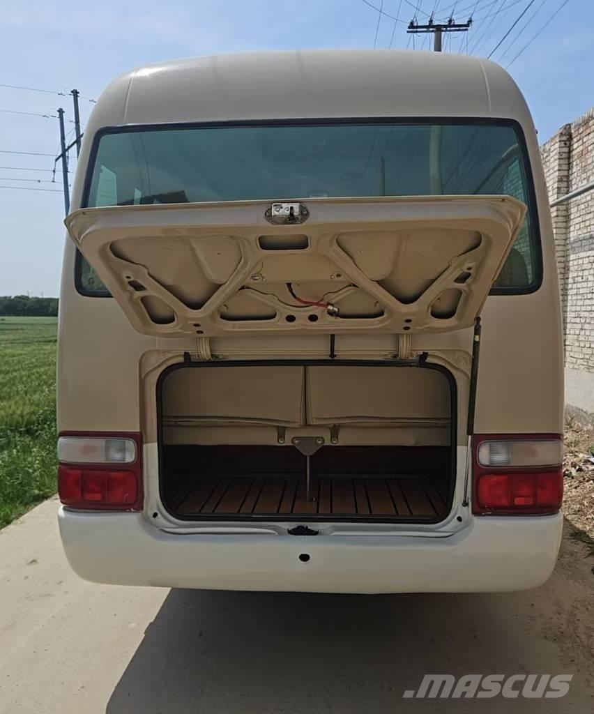 Toyota Coaster Bus Minibussen