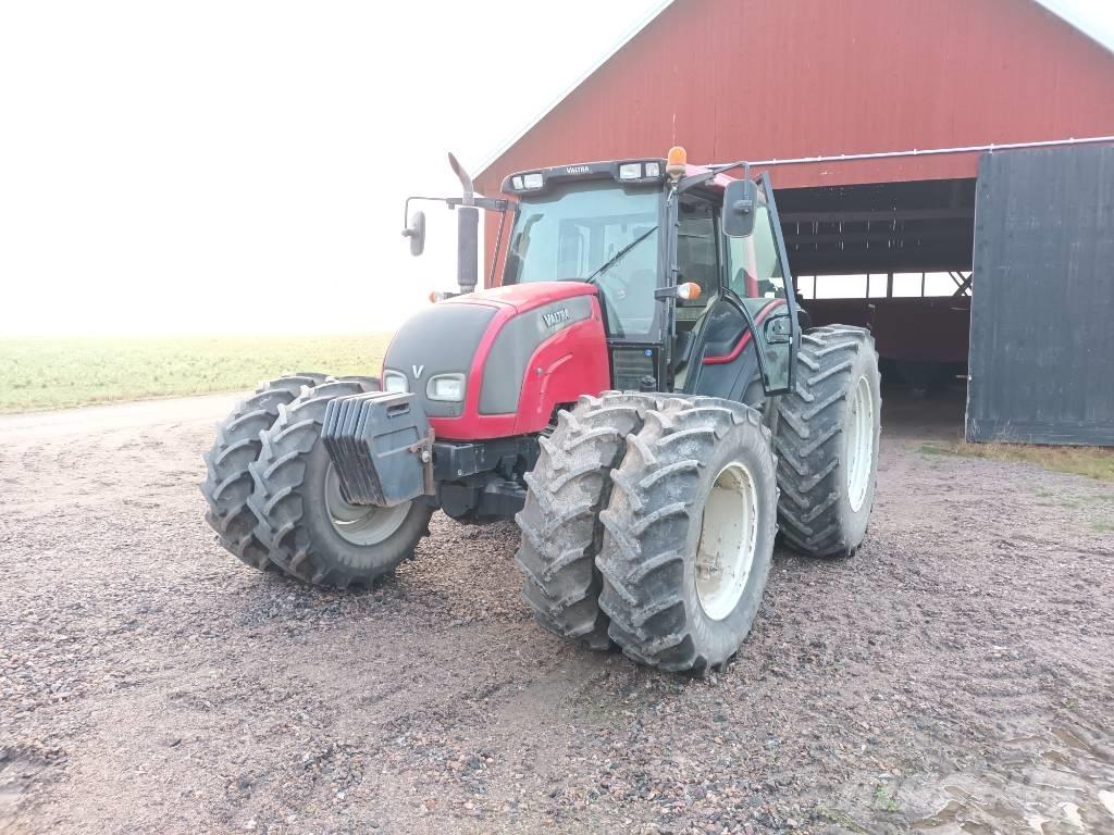 Valtra N 141 Tractoren