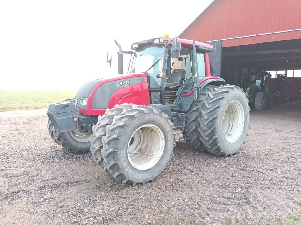 Valtra N 141 Tractoren