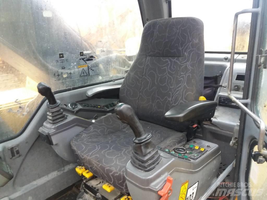 Volvo EC 240 B LC Rupsgraafmachines
