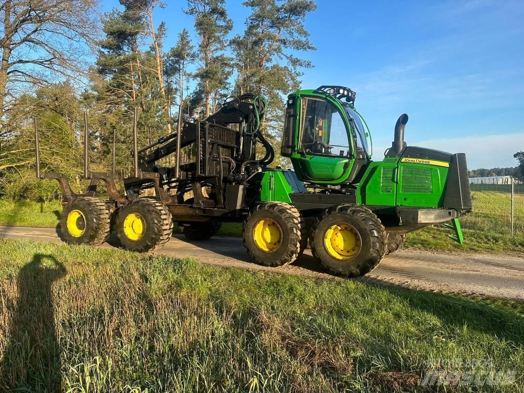 John Deere 1210 E Uitrijwagens