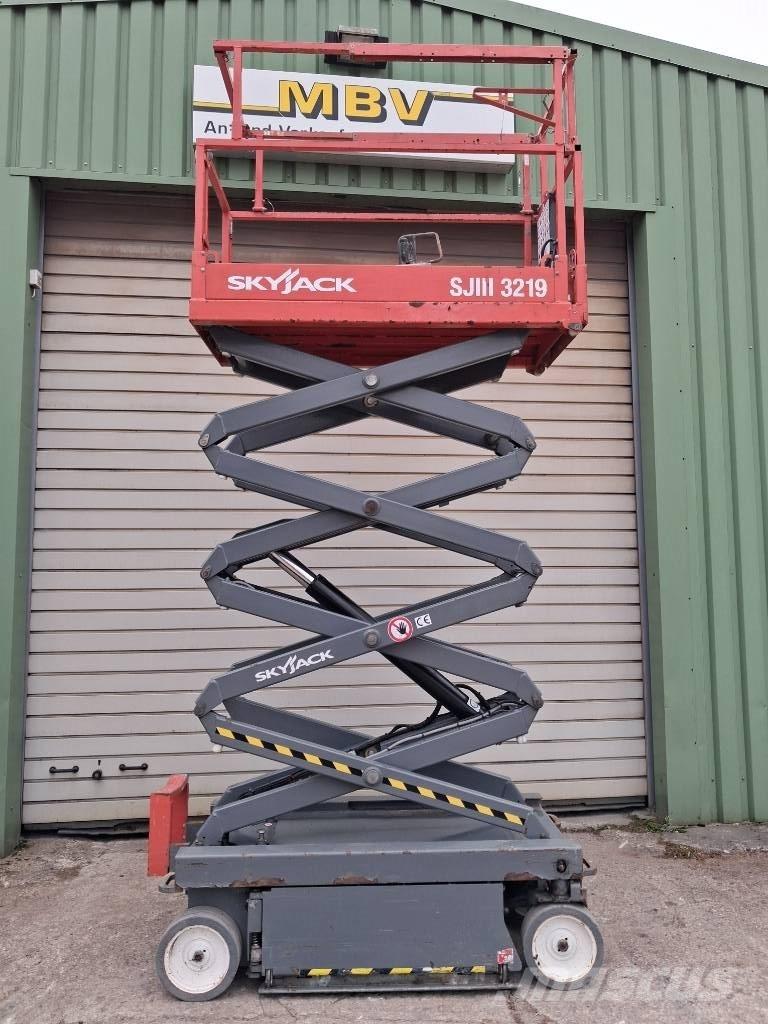 SkyJack SJ III 3219 Schaarhoogwerkers