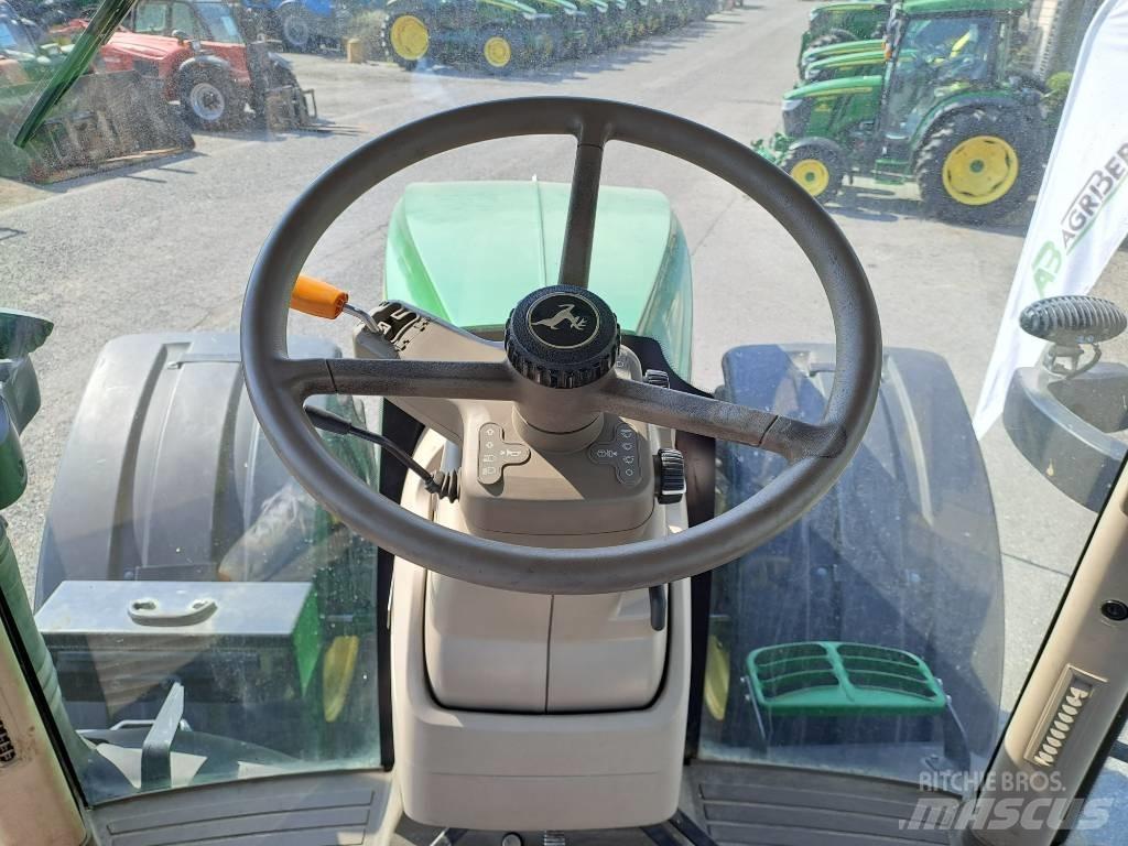 John Deere 7230 R Tractoren