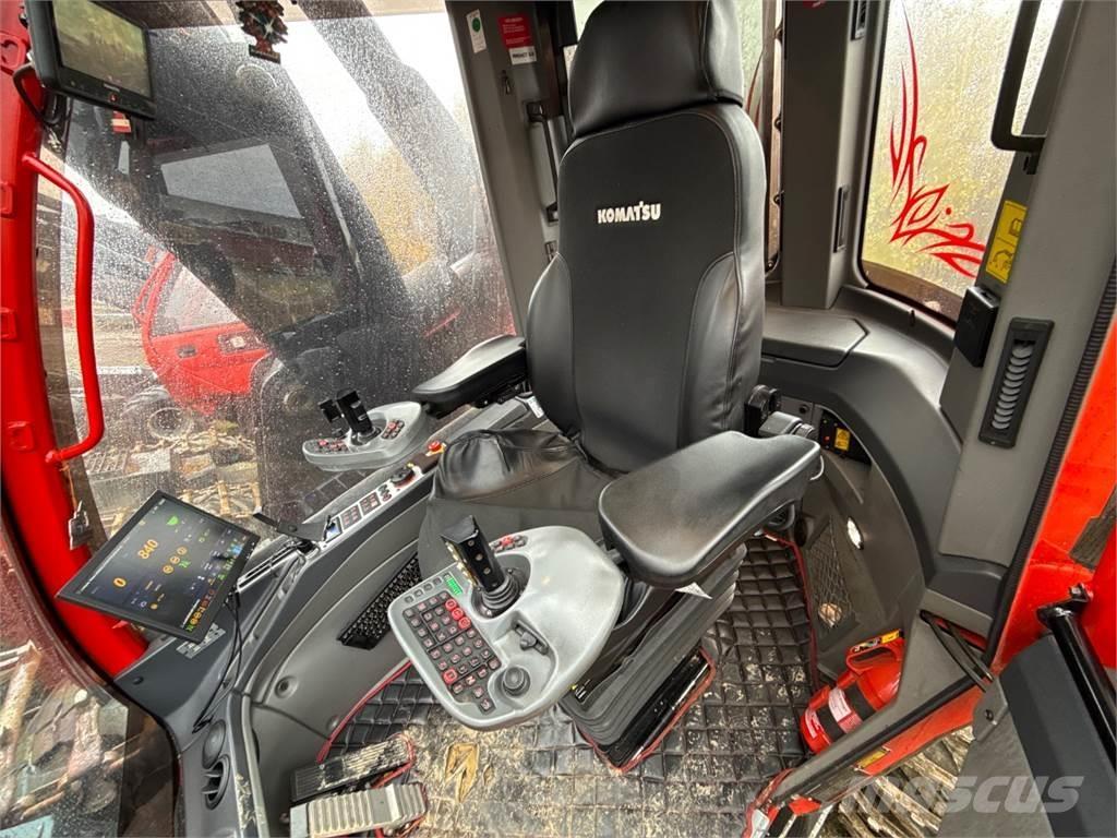 Komatsu 951 Harvesters