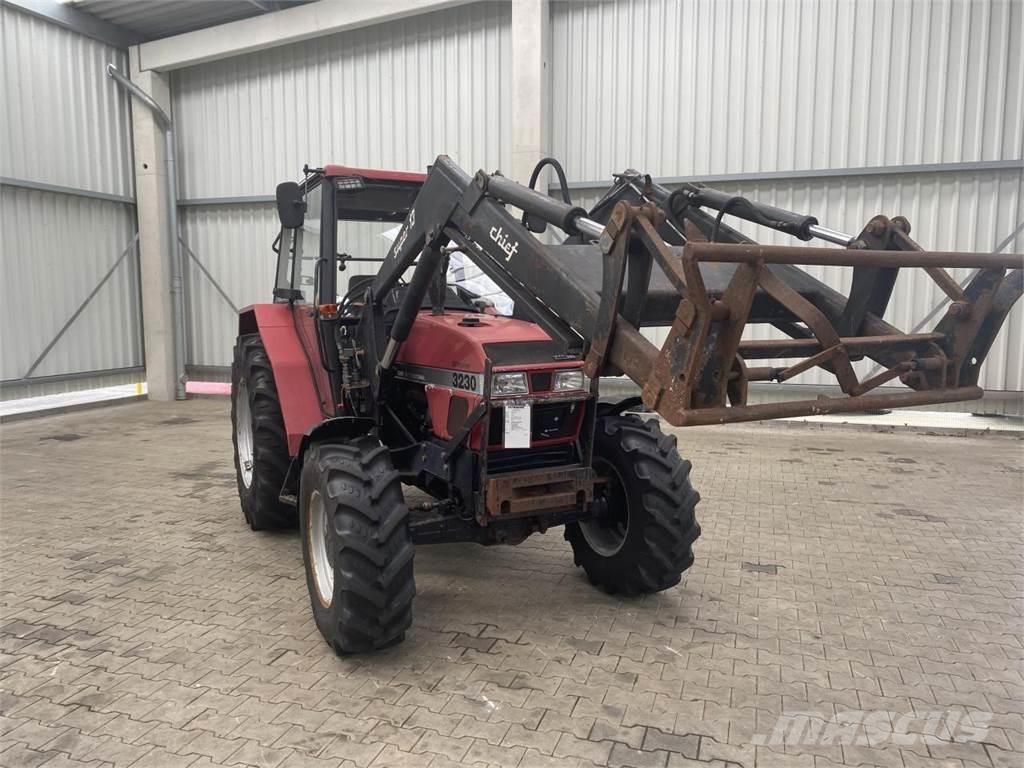 Case IH 3230 Tractoren