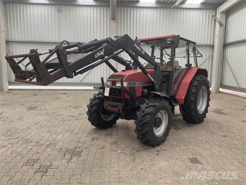 Case IH 3230 Tractoren