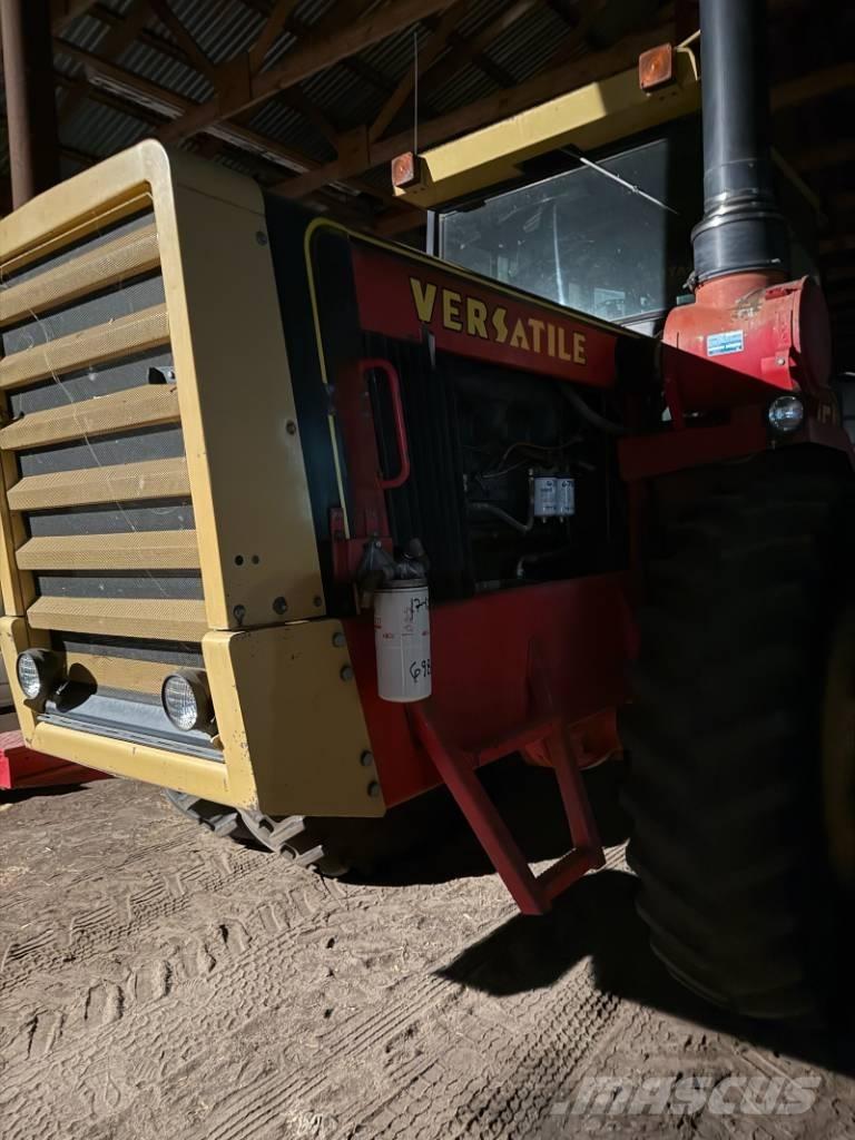 Versatile 835 Tractoren
