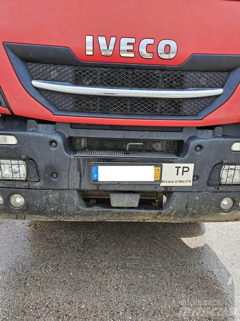 Iveco 510 X Way Vlakke laadvloer met kraan