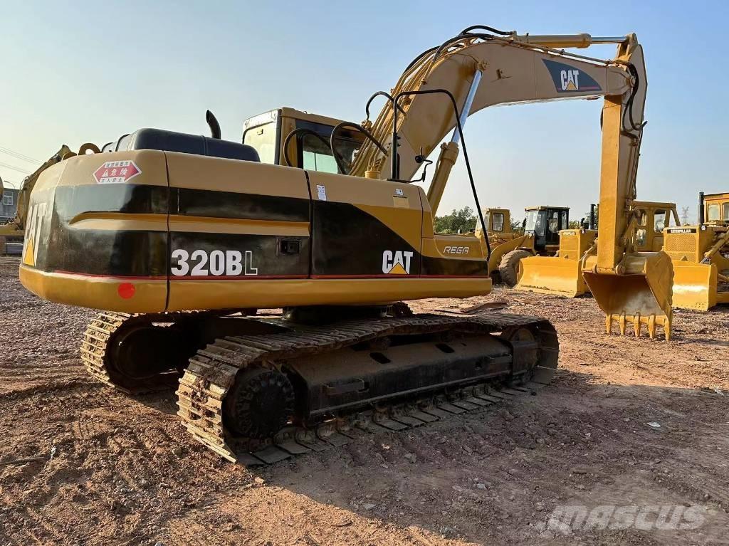 CAT 320B Rupsgraafmachines