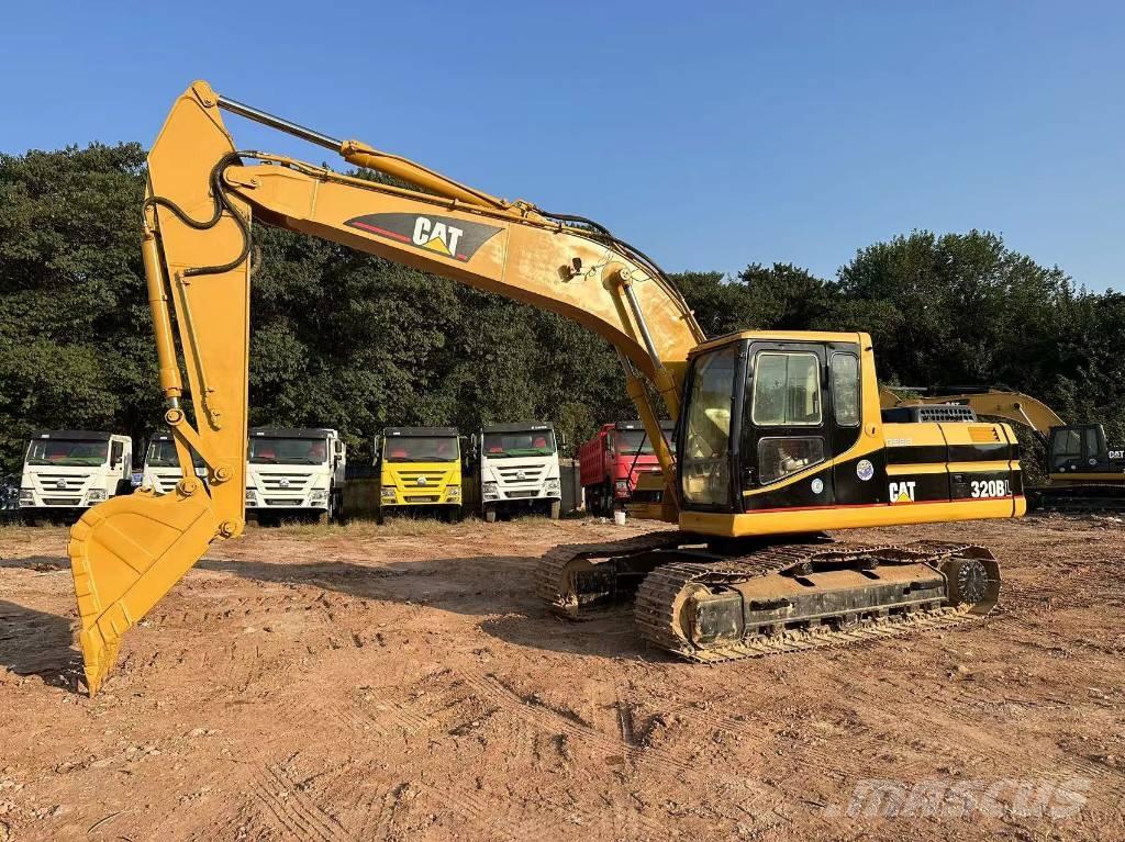 CAT 320B Rupsgraafmachines